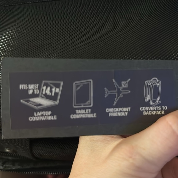 Kenneth Cole Reaction Black backpack briefcase - Picture 8 of 8